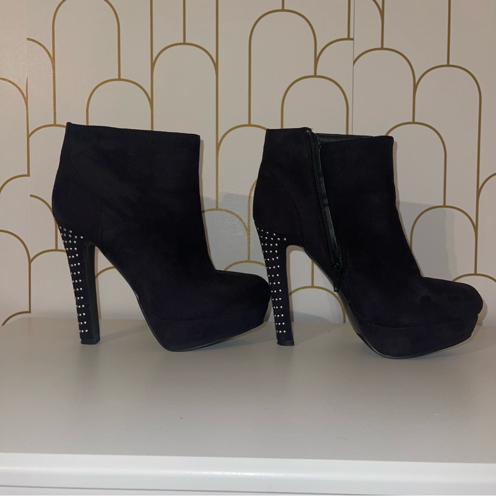 " Diva Lounge" Elevated Ankle Boots